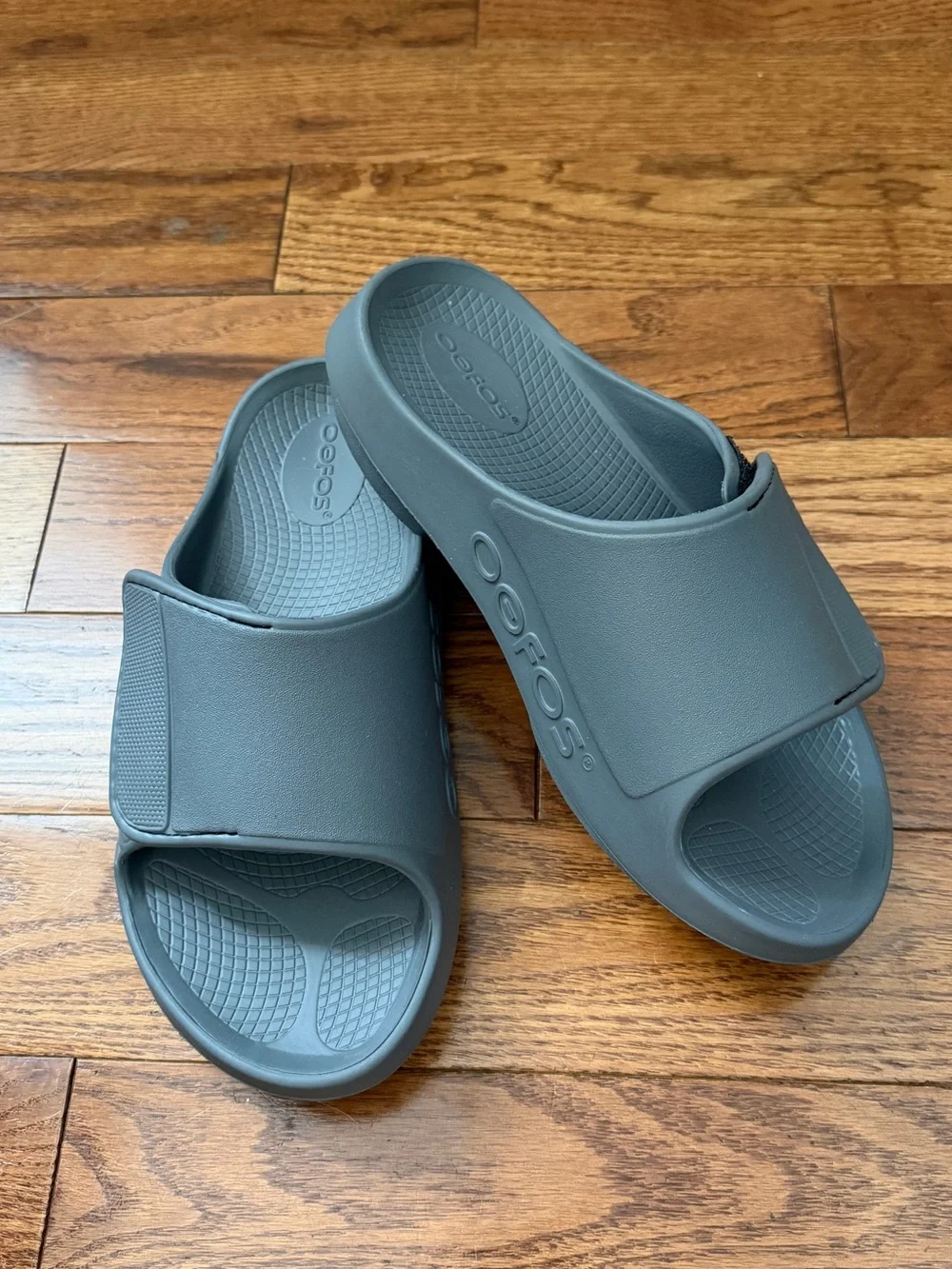 OOFOS Gender Inclusive OOahh Sport Flex Slide Sandal Sz W9 M7